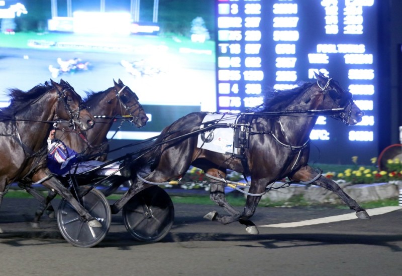 CapCrunchstallionslide1